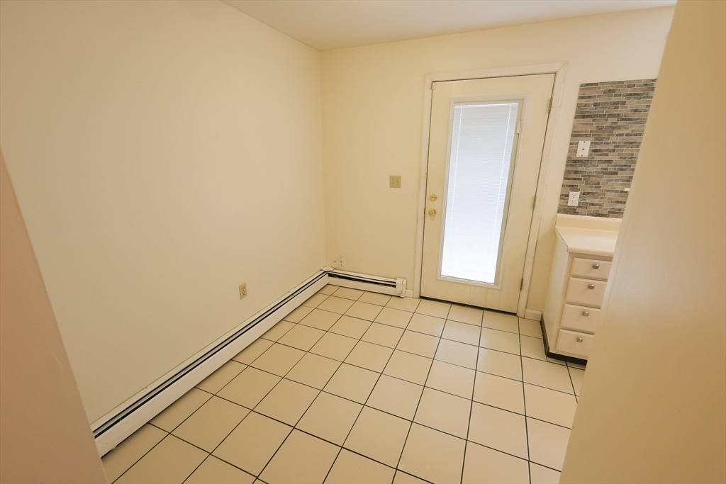 Boston, MA 02131,8 Mount Calvary Road #8