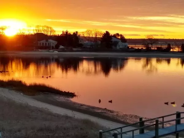 Wareham, MA 02532,12 Groveland St