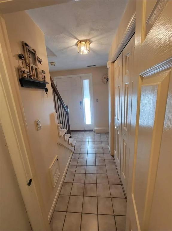 Danvers, MA 01923,22 Collins St #31