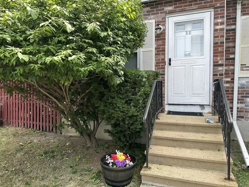 11 Myrtle Street #11, Somerville, MA 02145