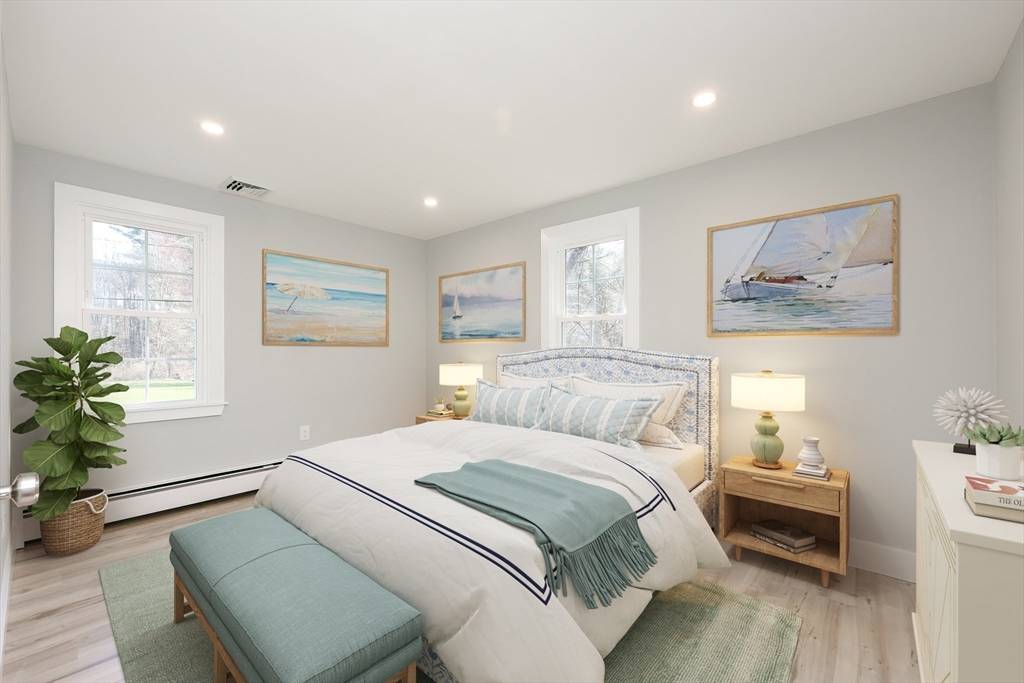 Cohasset, MA 02025,17 Hillside Dr