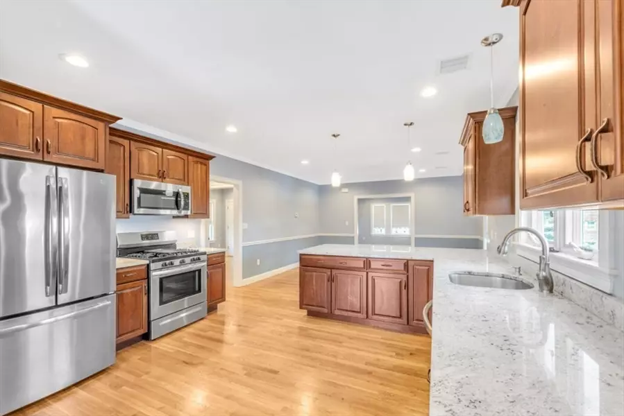 8 Newburg St #8, Boston, MA 02131