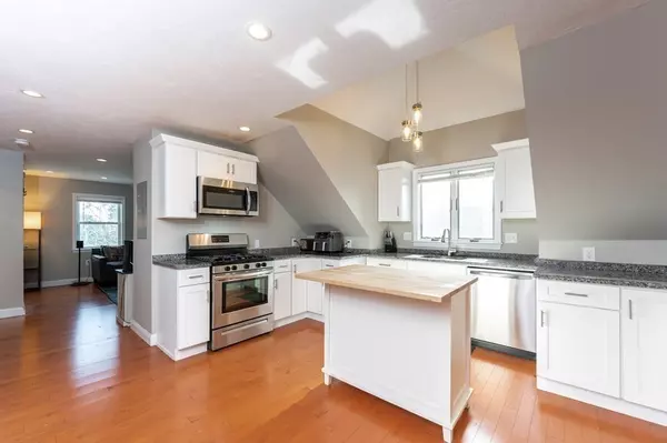 Danvers, MA 01923,8 Putnam St #3