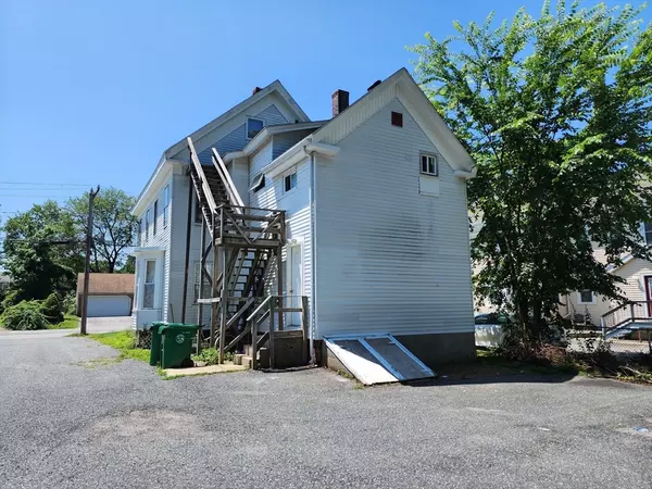 Ashland, MA 01721,50-52 Alden St. #2