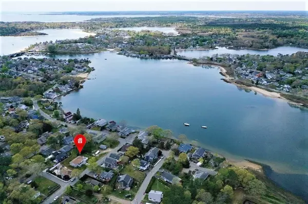 Wareham, MA 02571,7 Glendale Road