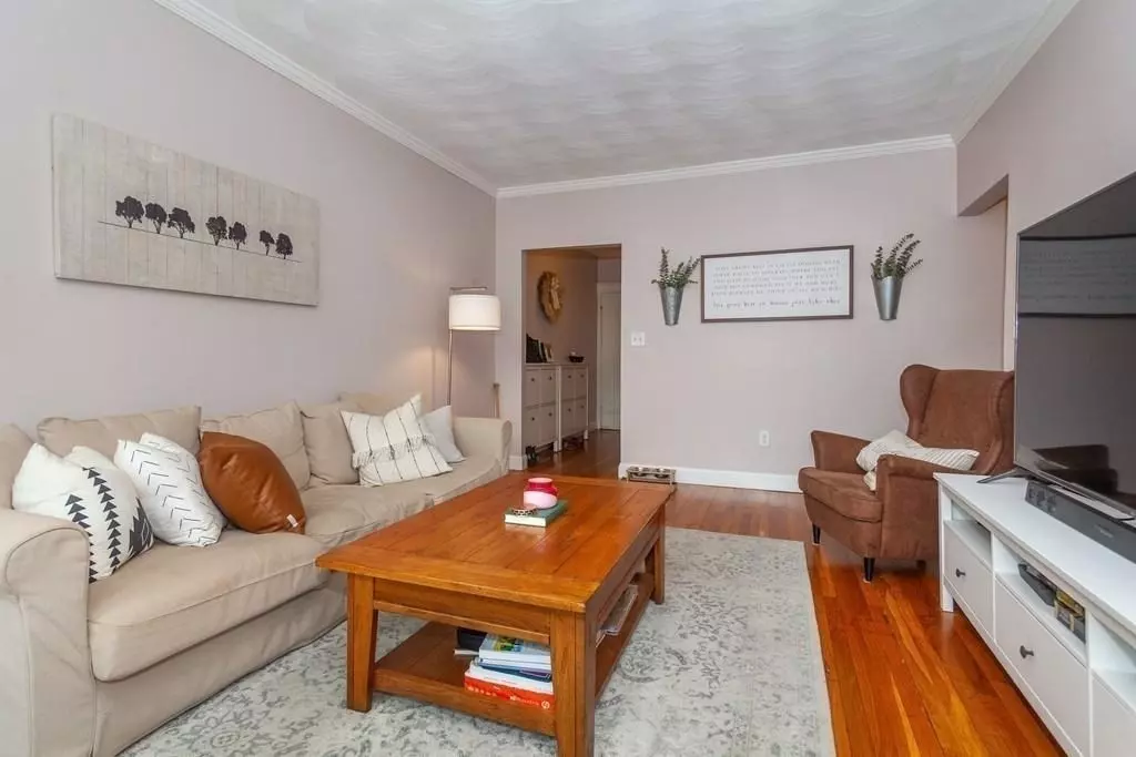 Boston, MA 02135,1746 Commonwealth Ave #4