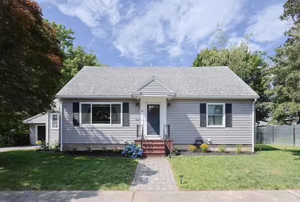 31 Davis St, Lawrence, MA 01843