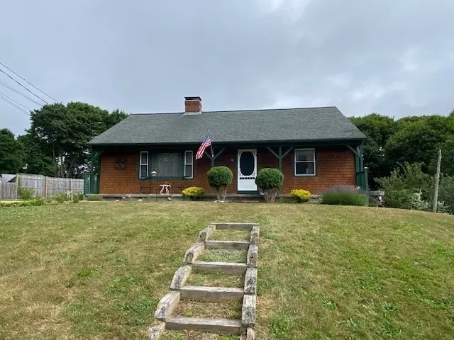 16A Pacheco Path, Falmouth, MA 02536