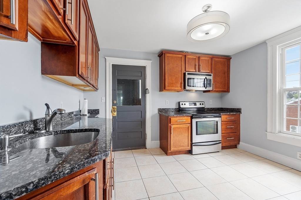 Haverhill, MA 01830,405 Main Street #3