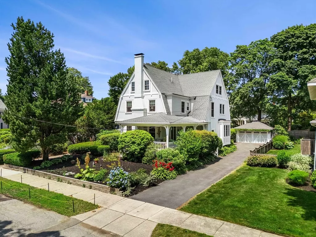 Swampscott, MA 01907,2 Palmer Avenue