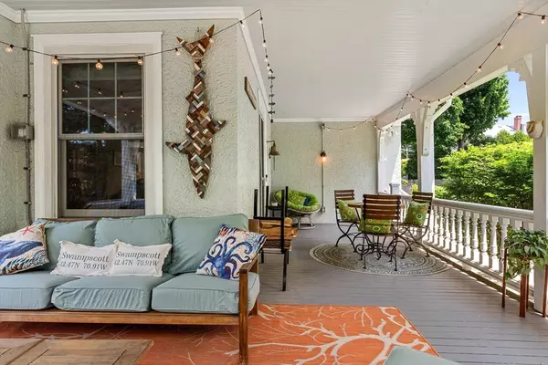 Swampscott, MA 01907,2 Palmer Avenue