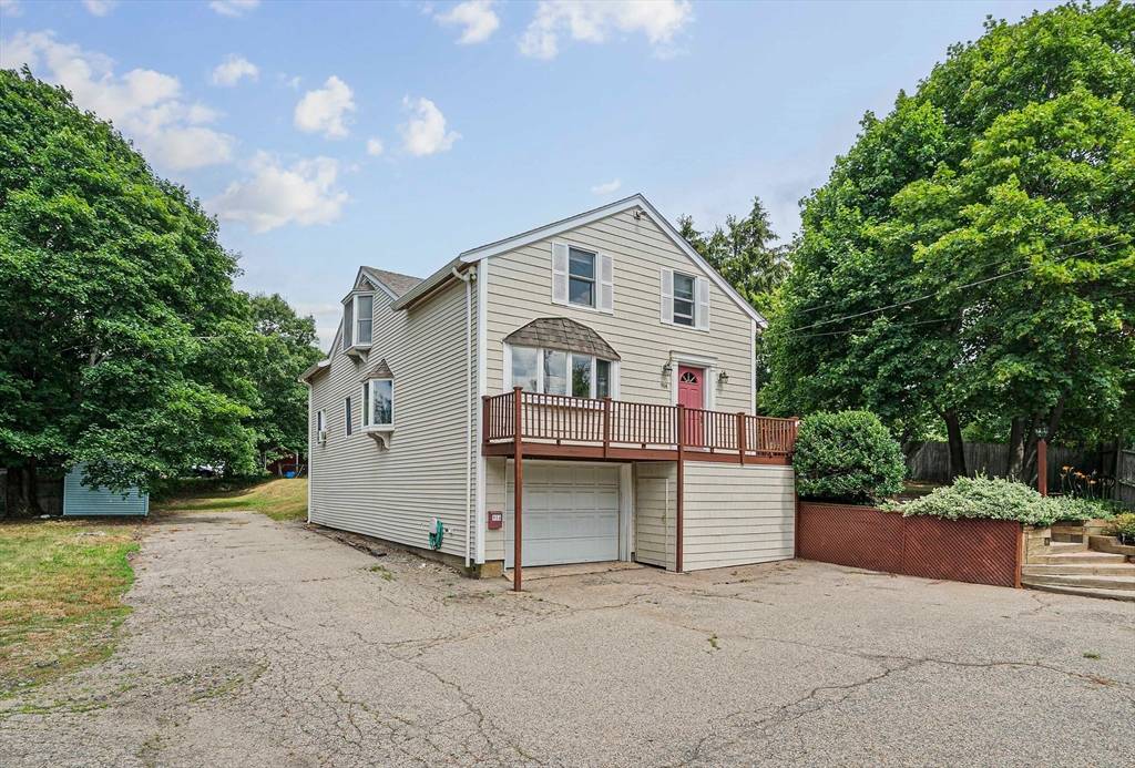 914 Pleasant St, Weymouth, MA 02189