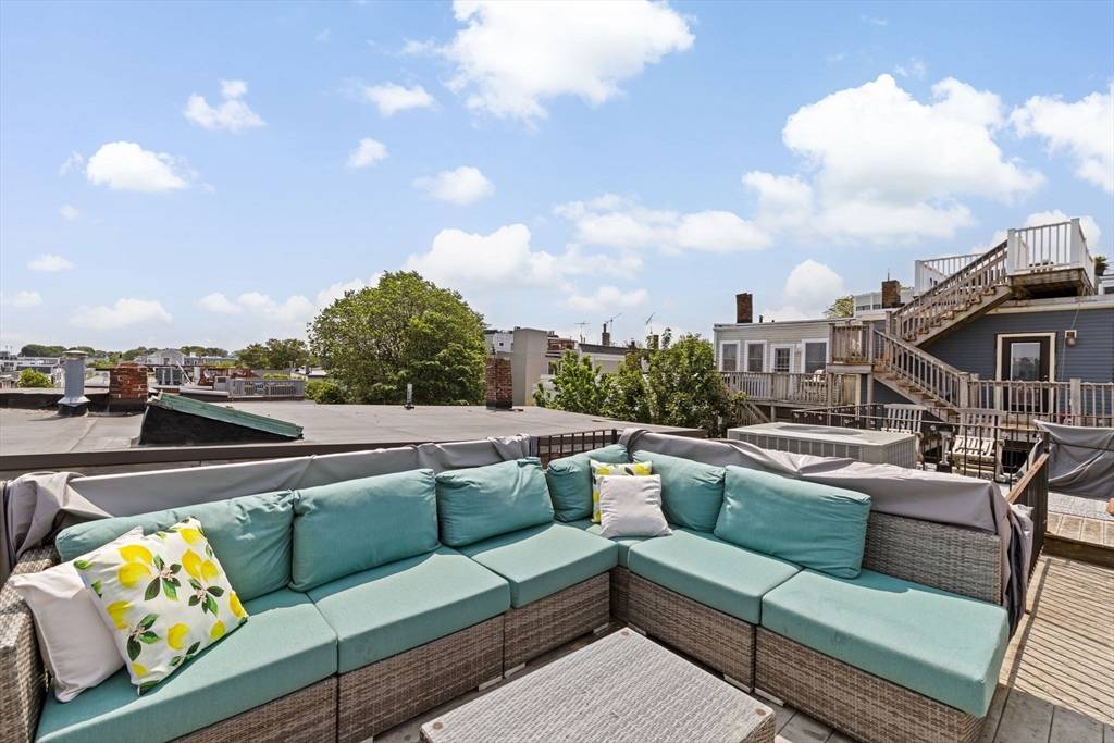471 E 3rd St. #2, Boston, MA 02127