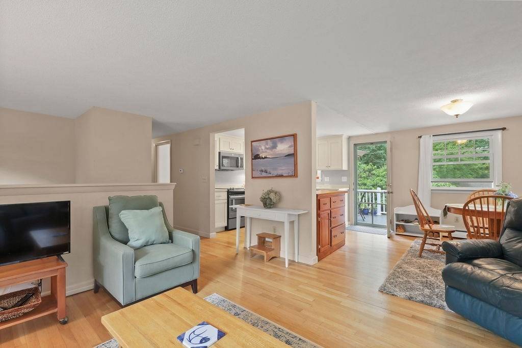 Bourne, MA 02559,566 County Rd