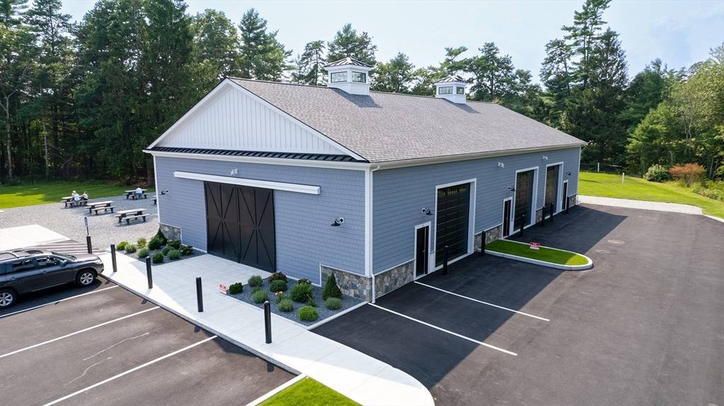 287 Tremont St, Carver, MA 02330
