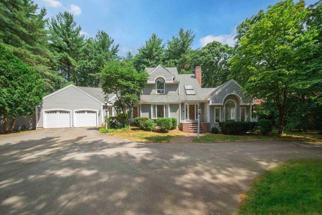 86 York Road, Mansfield, MA 02048