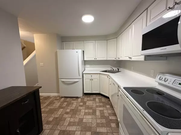 Holden, MA 01520,1904 Oakwood St Ext #1904