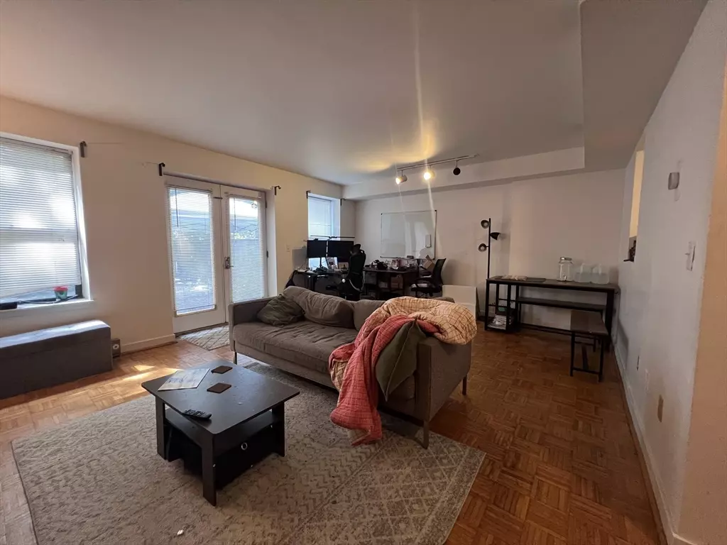 Cambridge, MA 02141,71 Fulkerson St #106