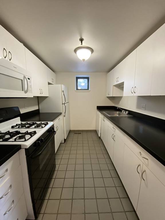 Cambridge, MA 02141,71 Fulkerson St #210