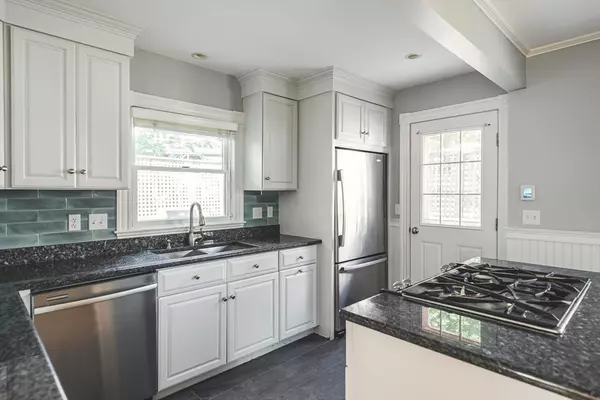 Beverly, MA 01915,10 Mckinley Ave