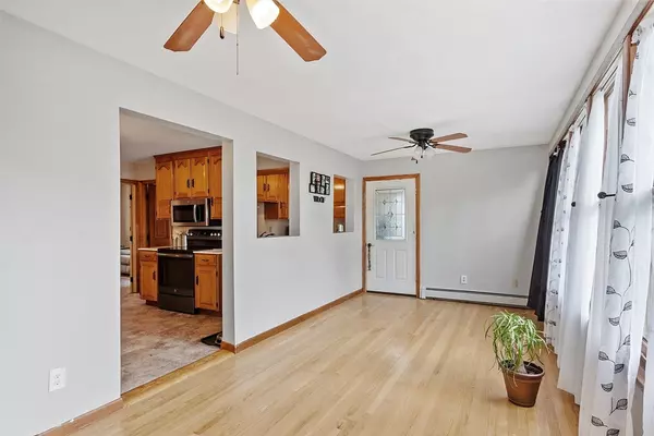 Ware, MA 01082,97 South St