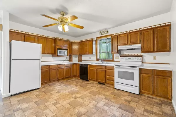 Woonsocket, RI 02895,63 Loring