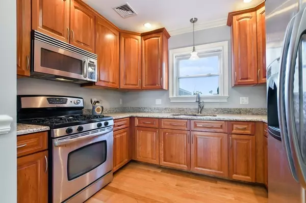 Boston, MA 02127,580 E 2nd #5