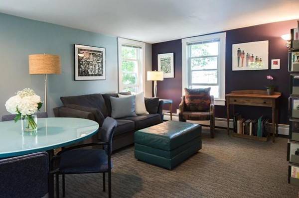 Cambridge, MA 02141,263 Hurley St. #2
