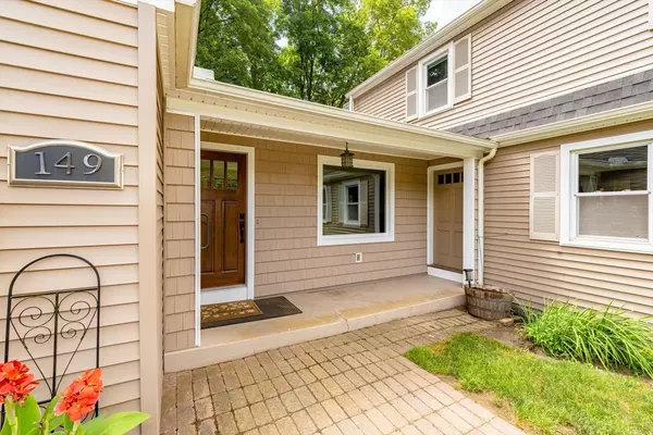 West Springfield, MA 01089,149 Butternut Hollow Rd
