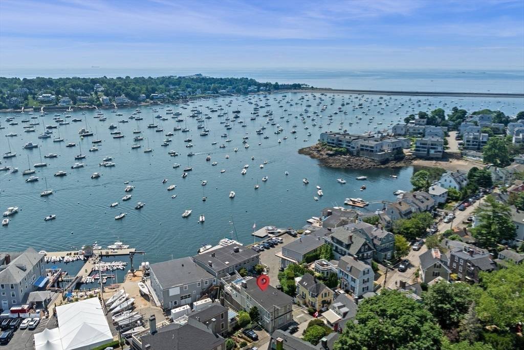Marblehead, MA 01945,24 Lee St #A3