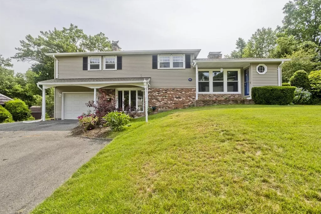South Hadley, MA 01075,48 Hillside Ave.