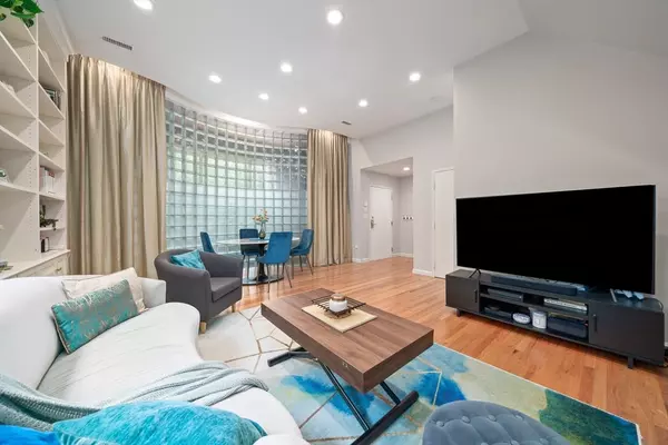 Brookline, MA 02445,81 Glen Road #S2