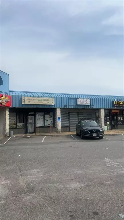 Lawrence, MA 01843,8 S Broadway