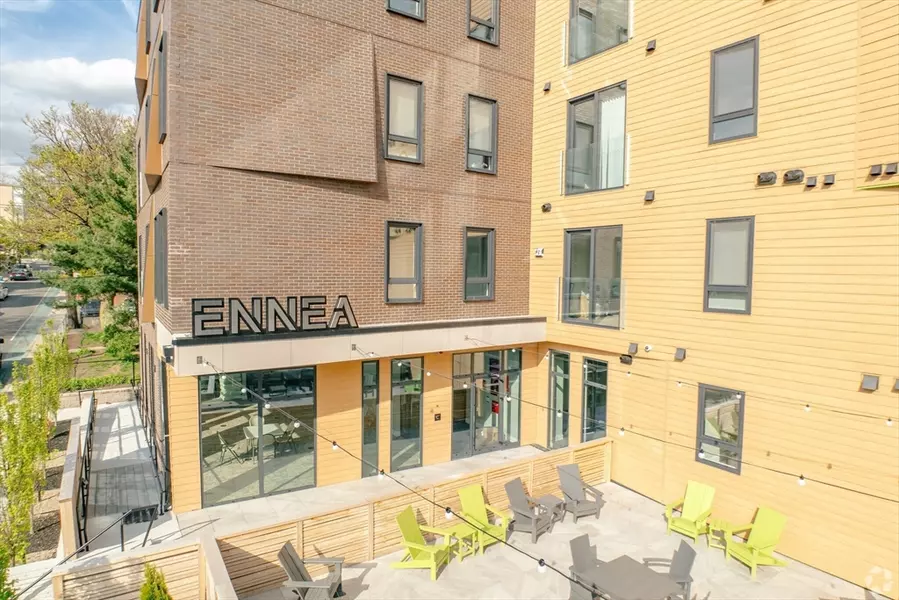 9 Central St #203, Somerville, MA 02143