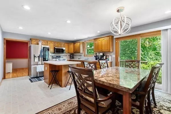Burlington, MA 01803,93-A Lexington St