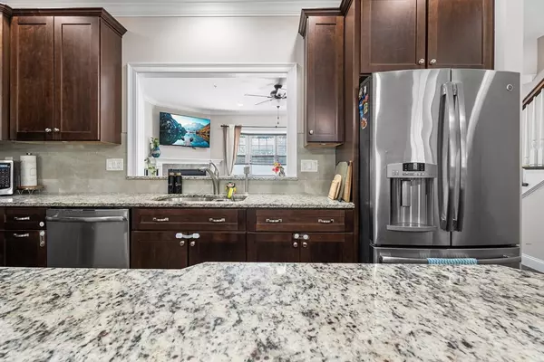 Woburn, MA 01801,960 Main St #B