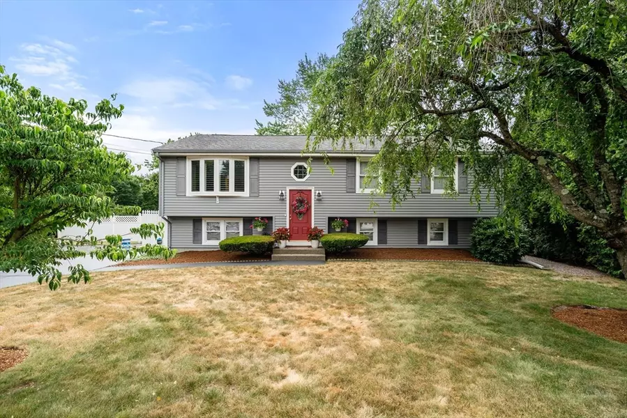 59 Branch St, Mansfield, MA 02048