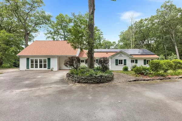 Lancaster, MA 01523,6 Turner Ln