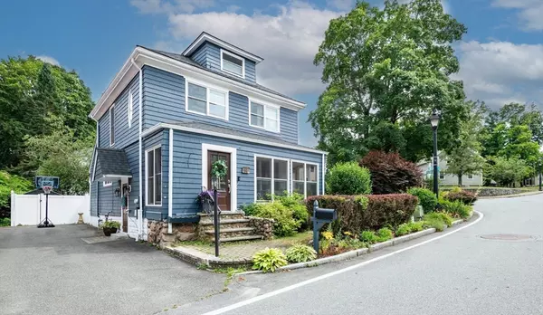 Middleton, MA 01949,35 Central Street