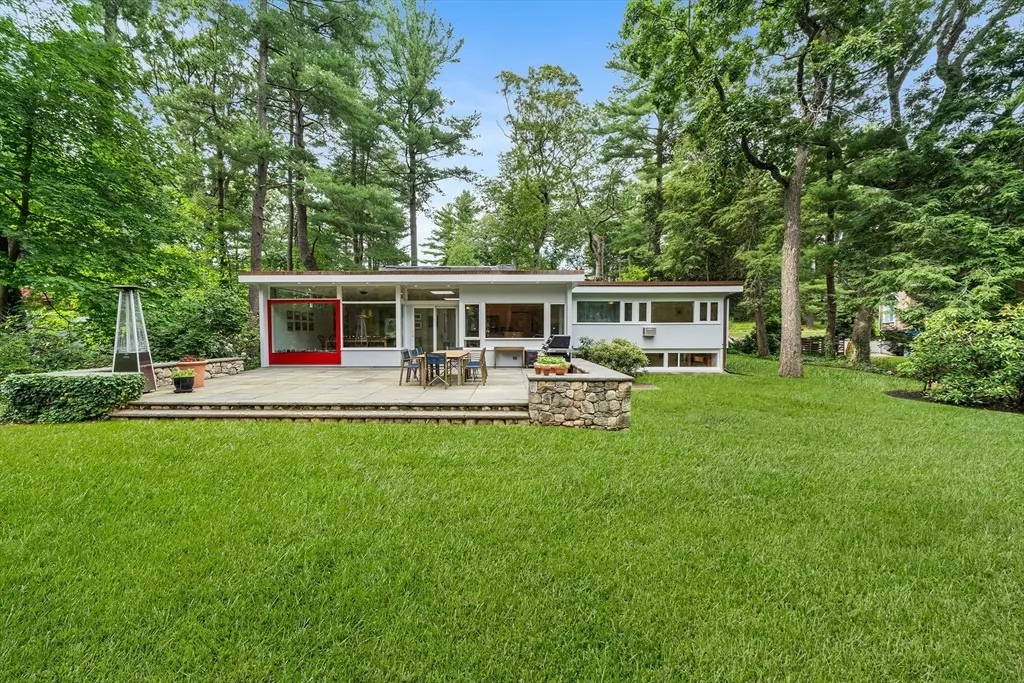 Lexington, MA 02421,32 Moon Hill Rd