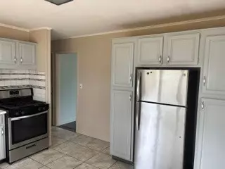Stoughton, MA 02072,30 Amherst Rd