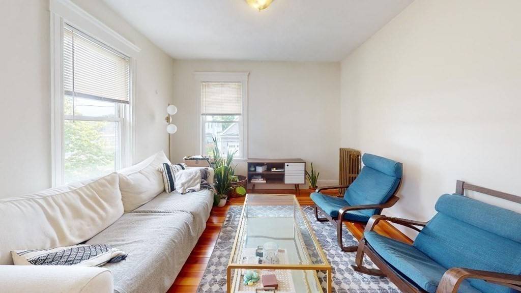 Medford, MA 02155,17 Bradbury Ave #2
