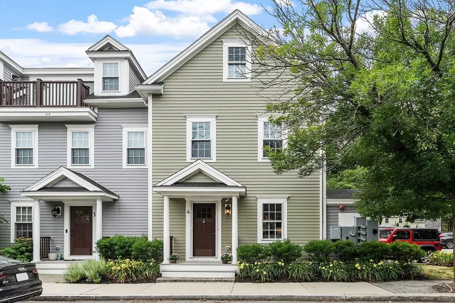 106 Bridge St #4, Salem, MA 01970