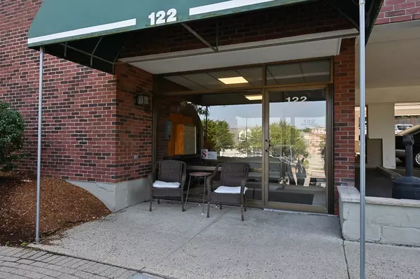 122 Main St #402, Stoneham, MA 02180