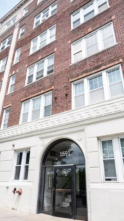 Boston, MA 02135,1691 Commonwealth Ave #16