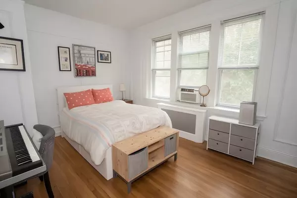 Boston, MA 02135,1691 Commonwealth Ave #16