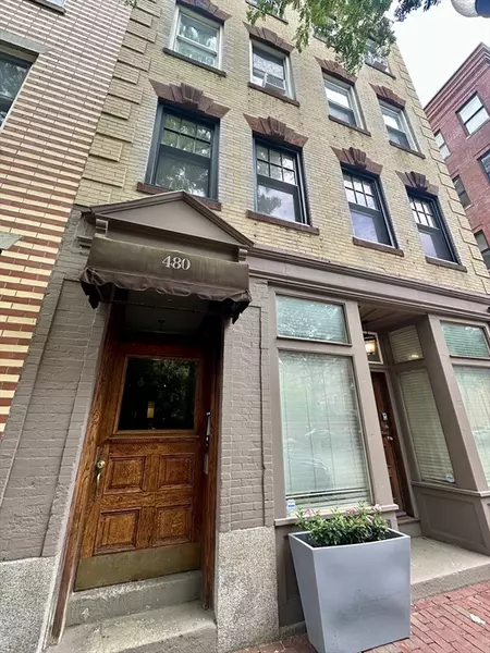 480 Shawmut Ave #3A, Boston, MA 02118