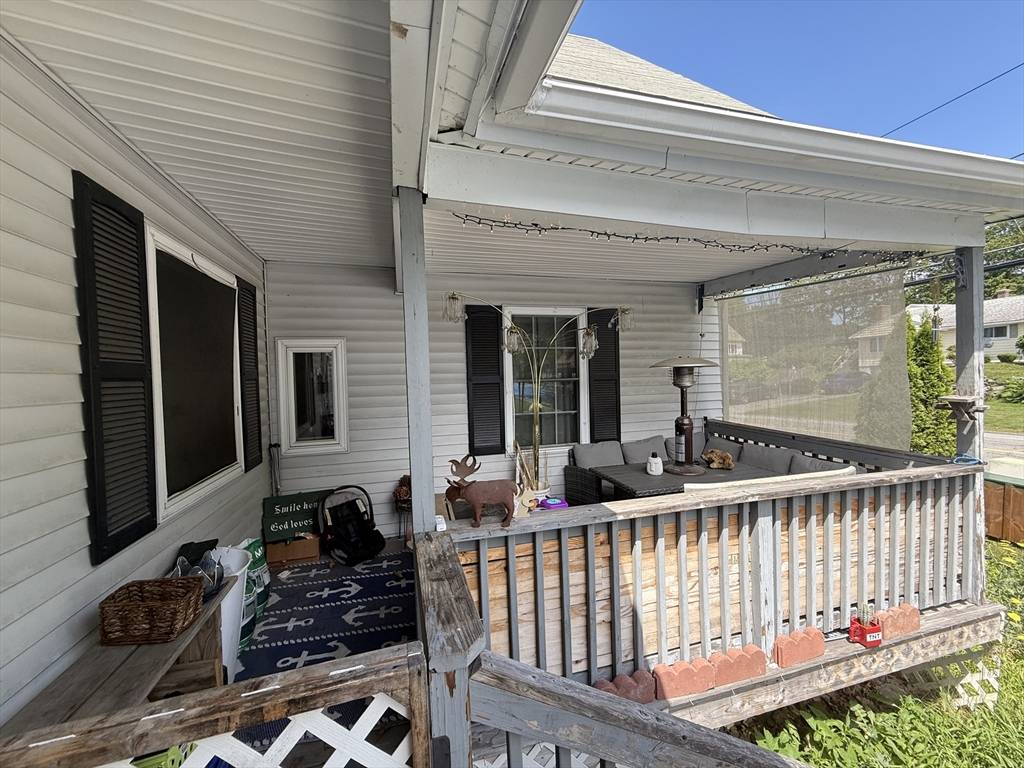 Gardner, MA 01440,114 Green St