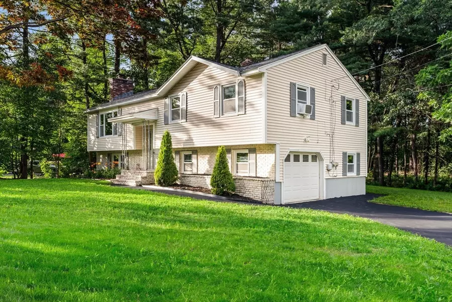 67 Wagon Wheel Rd, Dracut, MA 01826