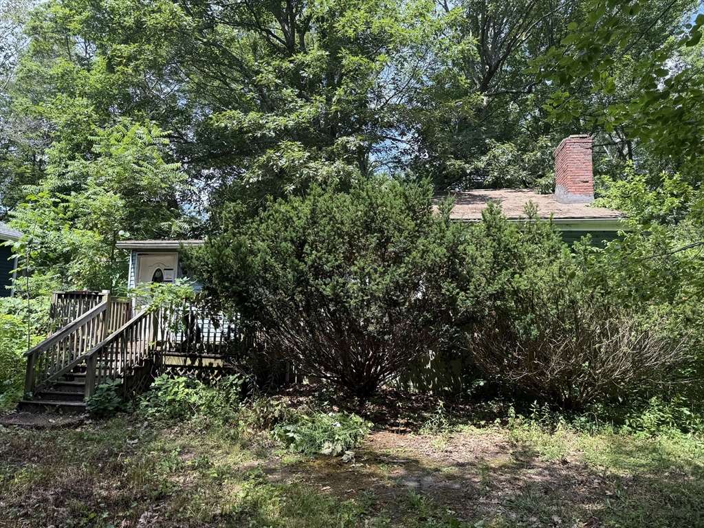Holbrook, MA 02343,40 Overlook Rd
